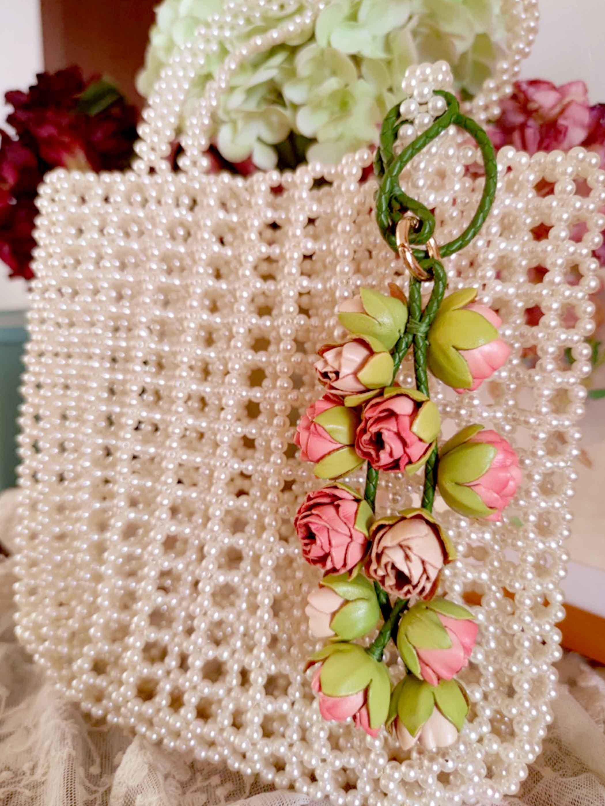 Ciondolo Per Borse A Forma Di Rosa In Similpelle Rosa - Portachiavi Elegante Con Moschettone In Lega Di Zinco, Dimensioni 10,3x6 Cm - 3