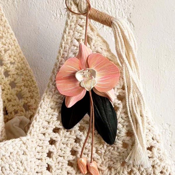 Rosa Orchidee Leder Taschenanhänger: 3D Floral Anhänger, Handgemachte Blumen Accessoires, Geburtstagsgeschenk