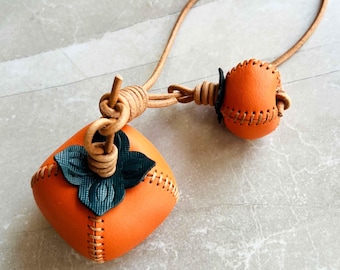 Echtes Leder Orange Persimmon Taschenanhänger, Obst Handtasche Charme, Geldbörse Zubehör Anhänger Schlüsselbund, Auto hängende Ornamente, Geburtstagsgeschenk