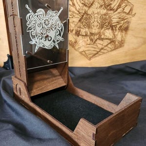 Torre de dados de madera plegable, hecha a mano y personalizada para juegos de mesa