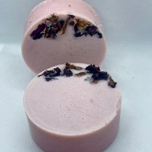 Hibiscus Tallow Bar Soap, Hibiscus oil, hibiscus powder, hibiscus flowers, tallow soap, essential oil soap,