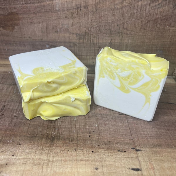 Honeysuckle soap, spring soap, summer soap, floral scent, unique gift, gift for her, lavender farms soaps,