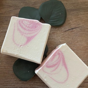 Magnolia Soap Bar, Floral Soap, gift for her, unique gift, valentines gift, spring soap