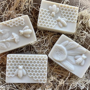 Bee Natural, All Natural soap, Lavender Farms Soaps, oatmeal bar, honey soap, sensitive skin bar, goats milk soap, self care, personal care