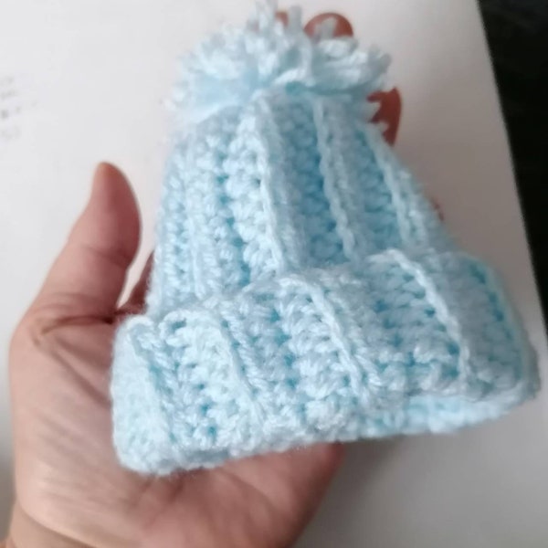 Premature baby hat crochet pattern. Preemie hat pattern. Ribbed baby hat pattern . Chunky baby hat pattern. PATTERN ONLY. Very easy/beginner