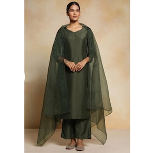 Handmade Green Silk Kurti Pant Set: Indian Salwar Kameez with Organza Dupatta
