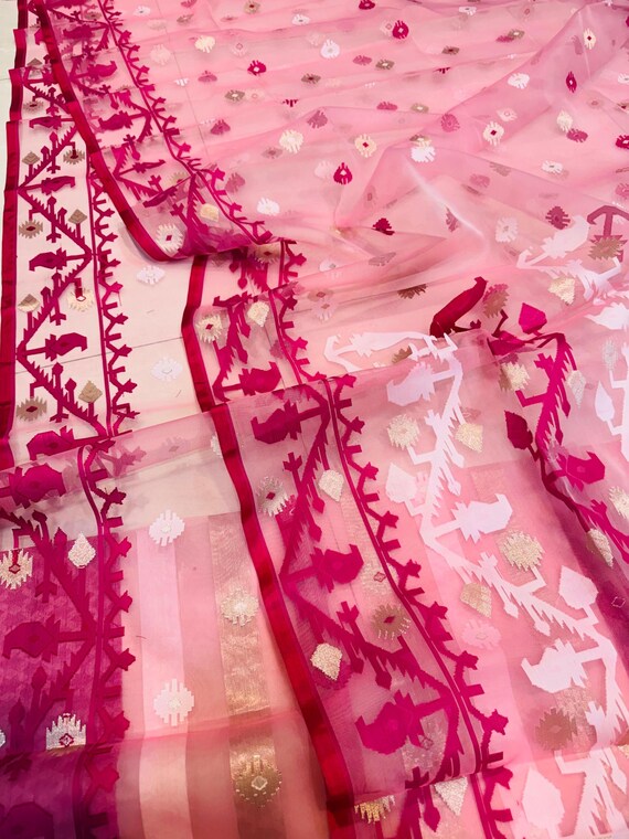 Handloom Muslin Jamdani Saree: Soft Dhakai Sari with Blouse Piece