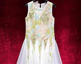 Vintage French A-Line Dress -  Green 3D Floral Embroidered Tulle Party Dress | Summer Wedding Guest Dress