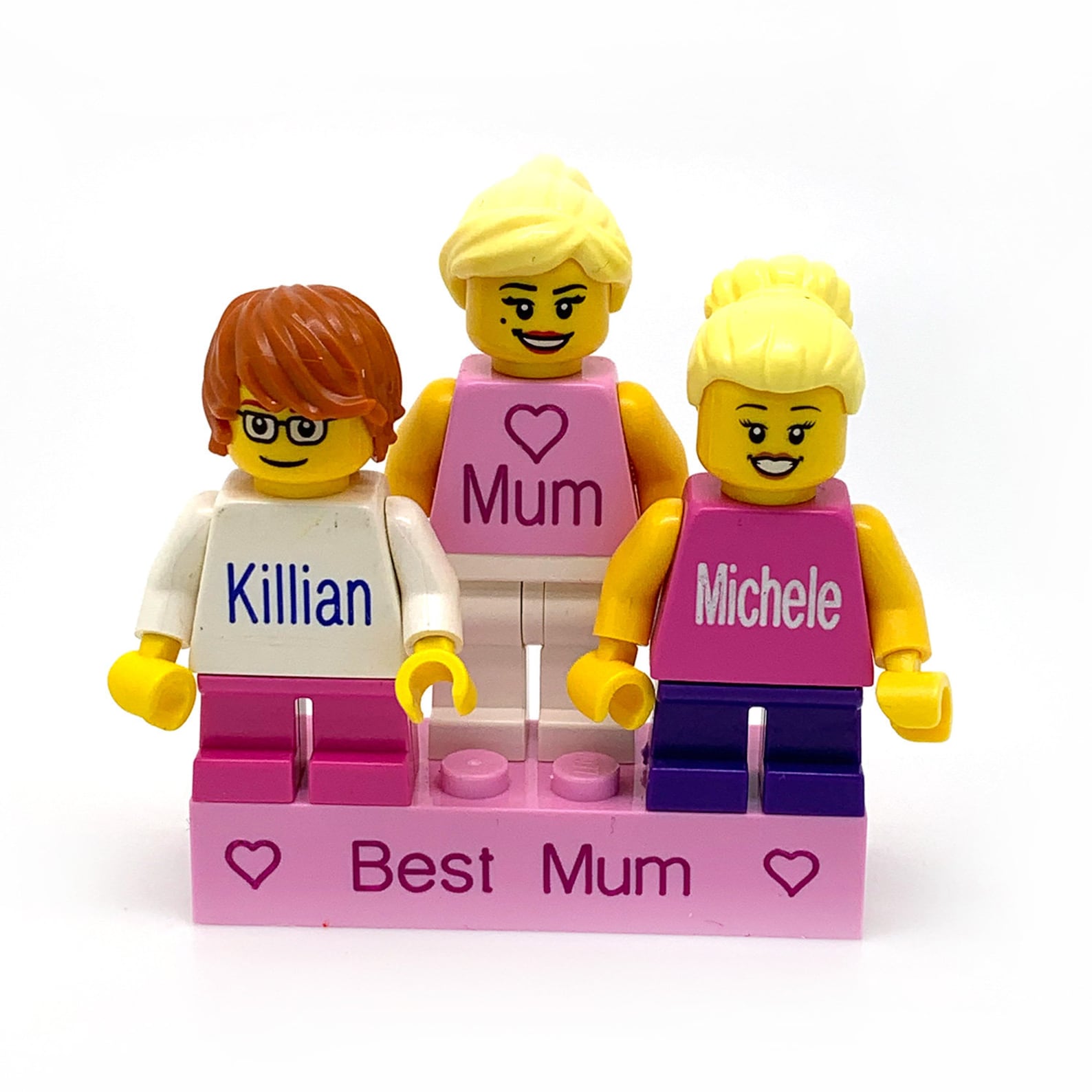 Drei personalisierte Mini-Figuren auf einem personalisierten | Etsy