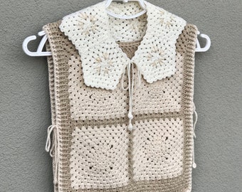 Un ensemble de gilet et col pour enfants, semi-coton, crochet, vêtements confortables, carré de grand-mère avec éléments de broderie