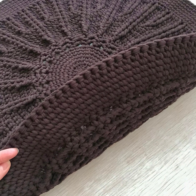 round rug knit carpet baby/'s rug hand knitted rug decor home Round carpet Doily rug crochet rug Round brown rug 75 cm carpet many colors