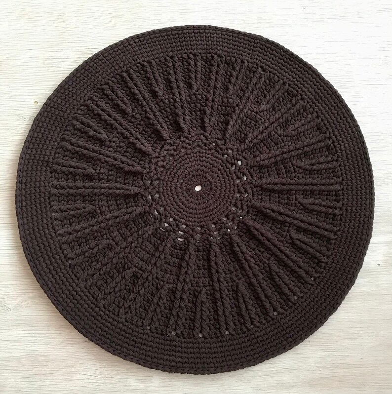 round rug knit carpet baby/'s rug hand knitted rug decor home Round carpet Doily rug crochet rug Round brown rug 75 cm carpet many colors