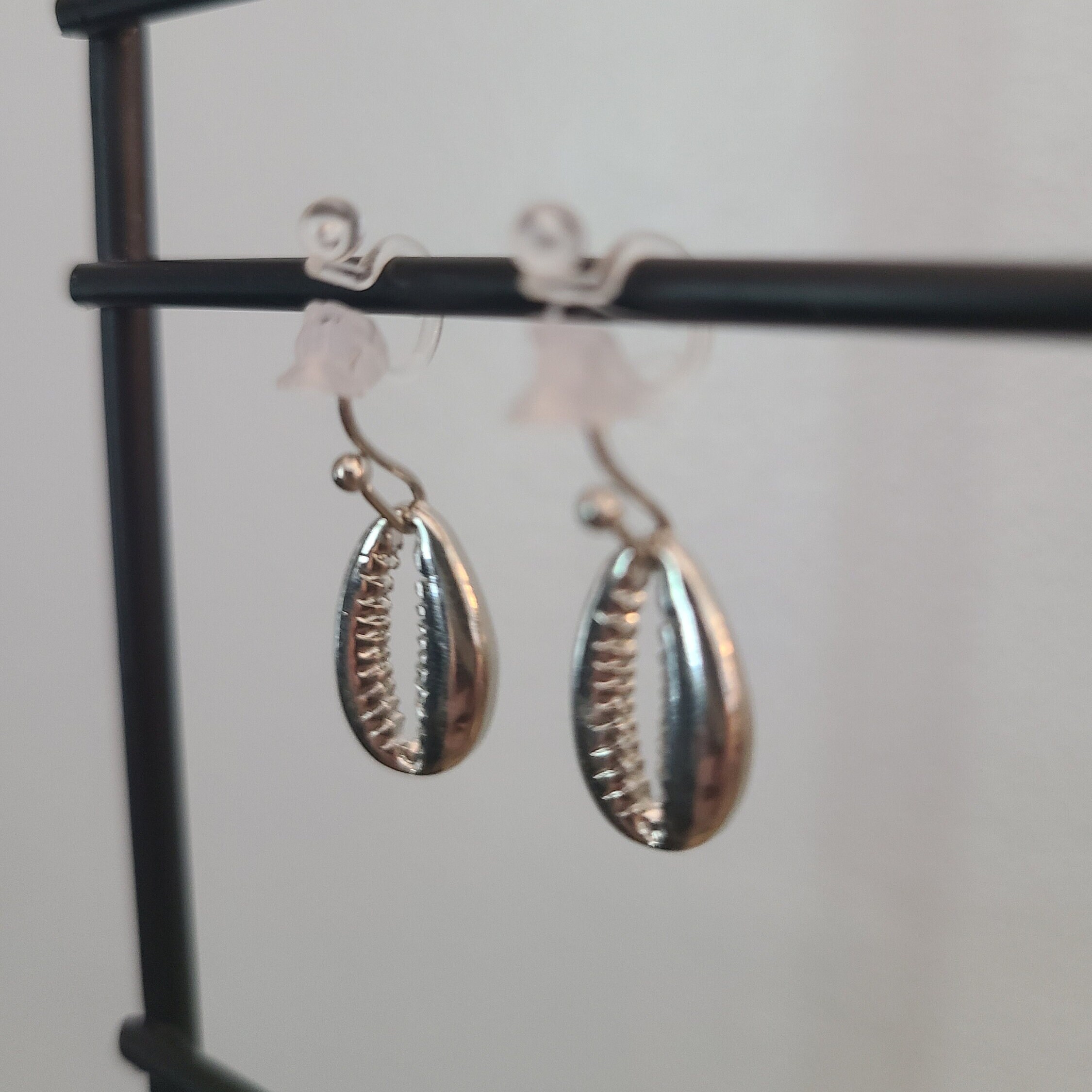 Silver Shell Dangle Clear Clip-on Earrings - Etsy display picture 2