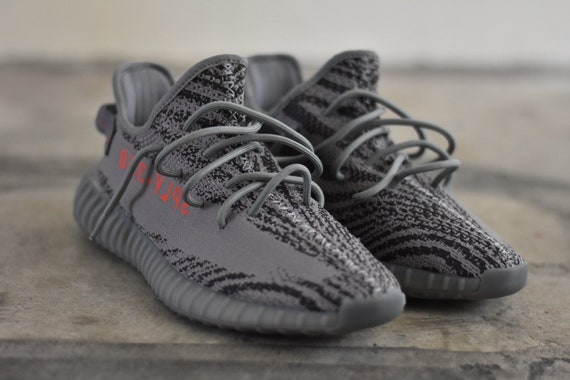 BASICS ロープレース - グレー ベルーガ 2.0 Yeezy Boost 350 V2 BASICS ロープレース - グレー ベルーガ 2.0 Yeezy Boost 350 V2