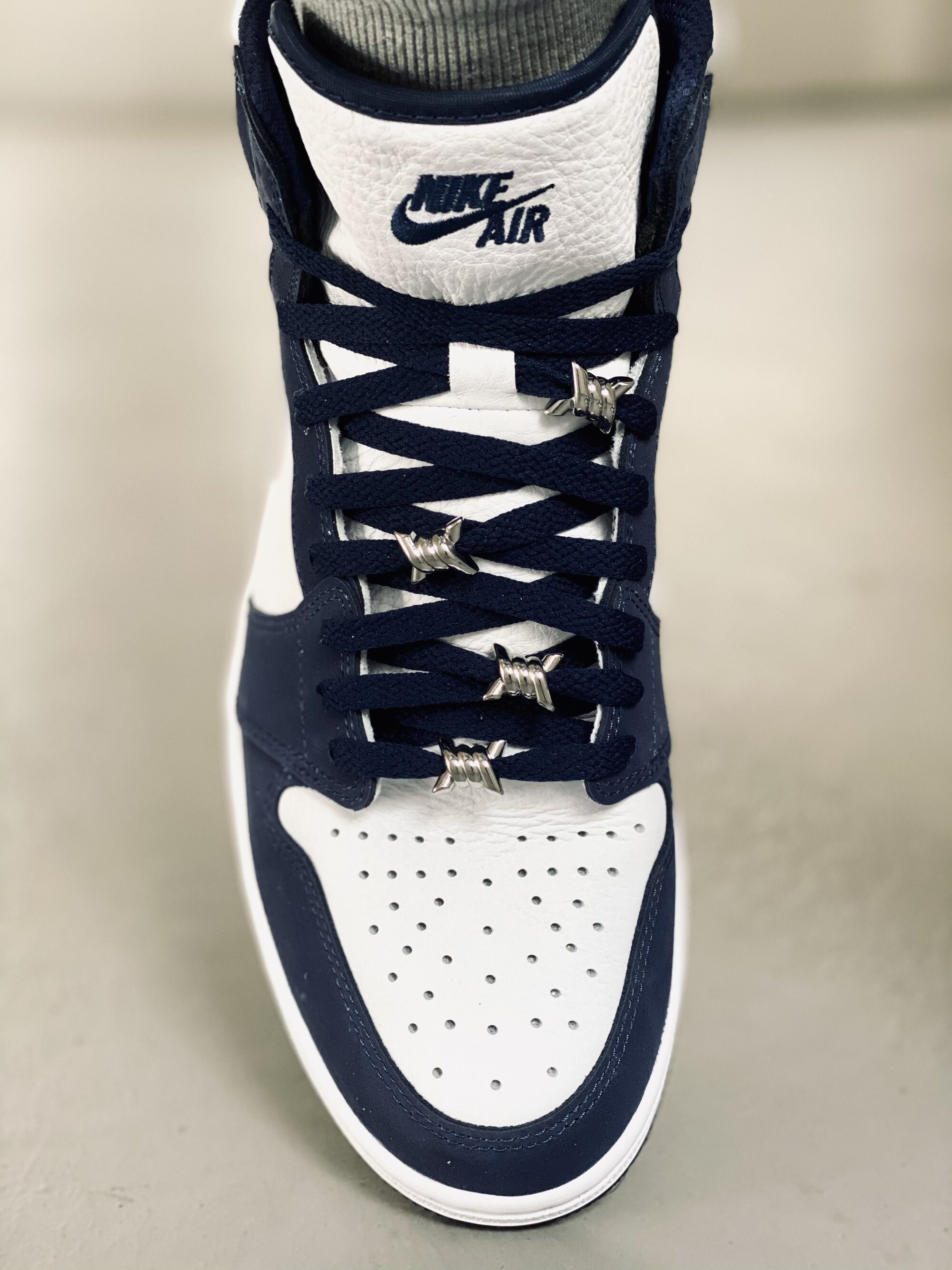 midnight navy jordan 1 white laces