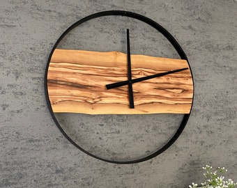Horloge murale moderne en bois d'olivier