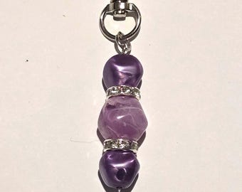 Clips para llavero con forma de corazón de cuentas moradas