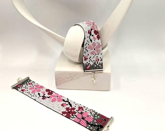Pulseras ajustables de cuentas en telar - Patrones de flor de cerezo {Cuentas Miyuki Delica}