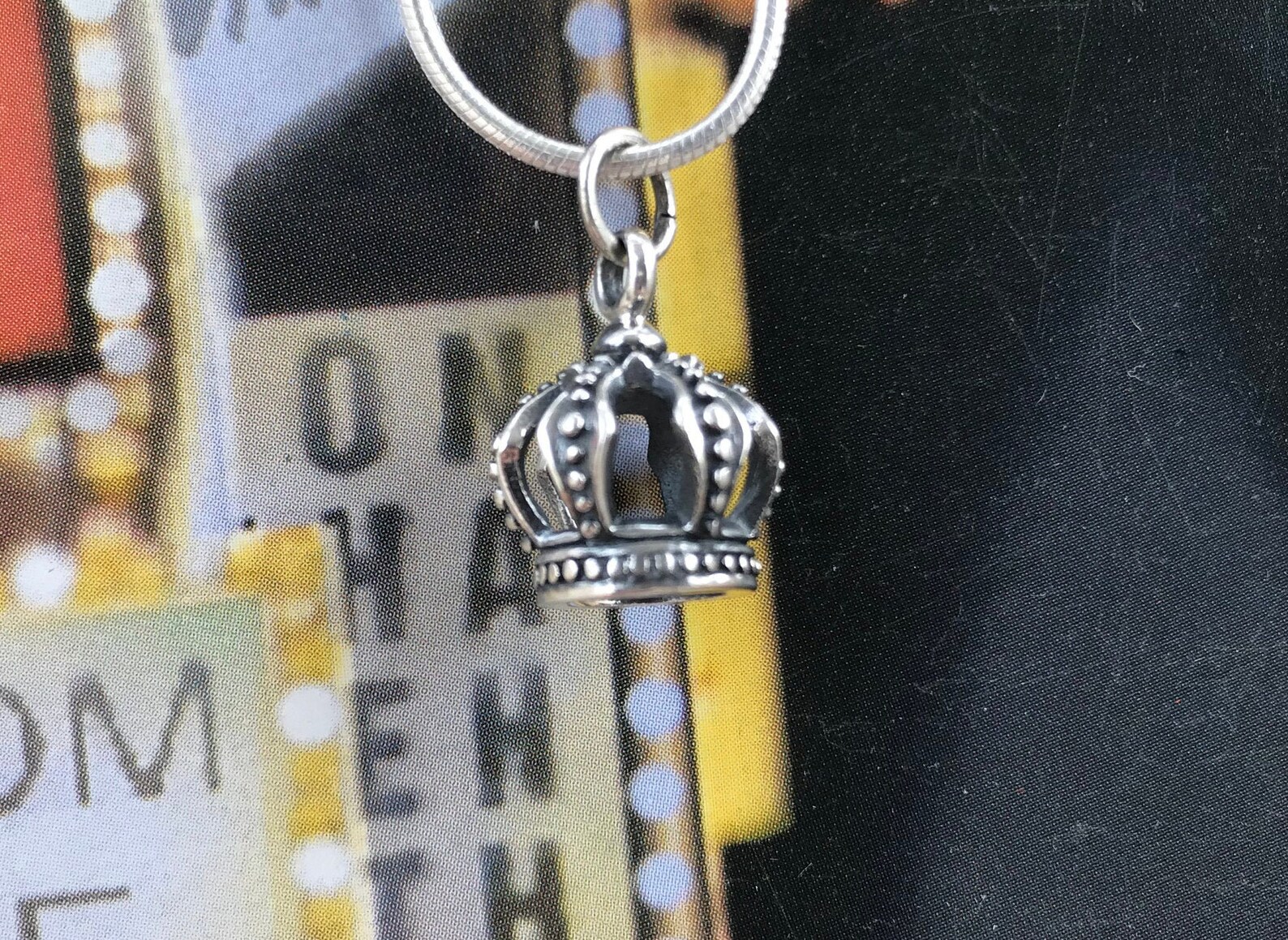 Silver crown pendant Clearance