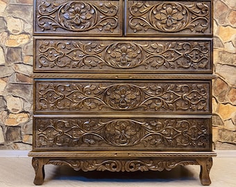 Cómoda alta de nogal tallada a mano, cómoda de lujo, mesa consola de entrada de madera maciza, muebles turcos ornamentados, arte moderno de mediados de siglo.