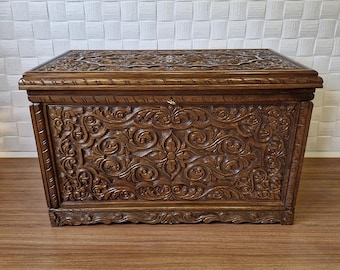 Hand Carved Large Walnut Hope Chest, Handmade Wooden Storage Trunk, Artisan Blanket Box, Luxury Heirloom Furniture, Baked Walnut Wood Gift