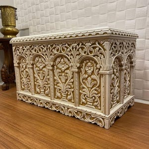 BİG size Walnut Carved Chest ,Coffee Table,carved wooden chest,wooden hope chest,handmade storage trunk,handmade walnut box Active