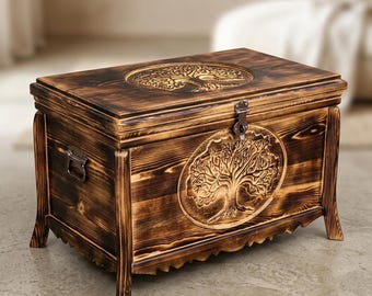 Cofre de madera con forma de árbol de la vida tallado a mano - Baúl de almacenamiento rústico de madera quemada - Caja de recuerdos decorativa grande, regalo de inauguración de casa - 32x17x22 pulgadas.