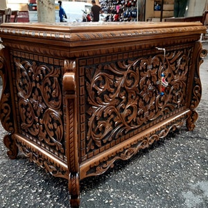 BİG size Handcarved wooden chest,wooden hope chest,handmade storage trunk,handmade walnut box Active