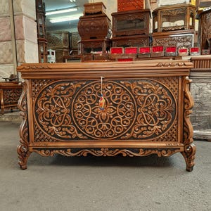 BİG size Handcarved wooden chest,wooden hope chest,handmade storage trunk,handmade walnut box Active