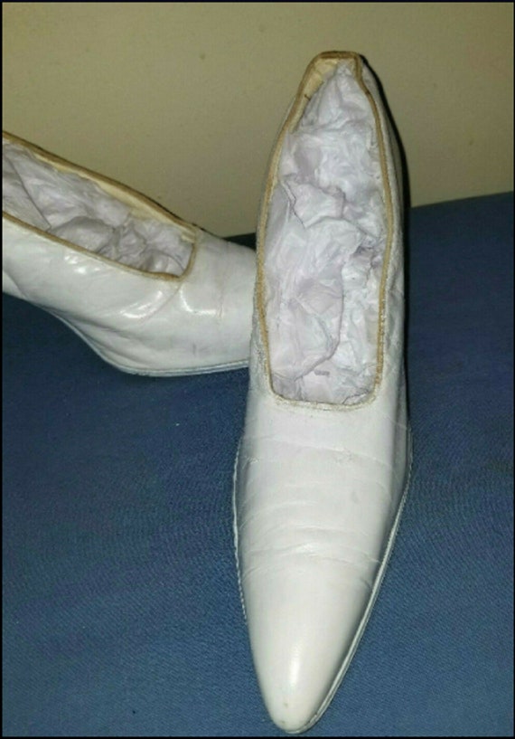 Antique Victorian Edwardian Era Womans White Leath