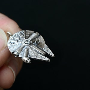 Joyería de Star Wars Halcón Milenario Collar unisex de Star Wars Regalo para nerds y geeks Plata de ley 925