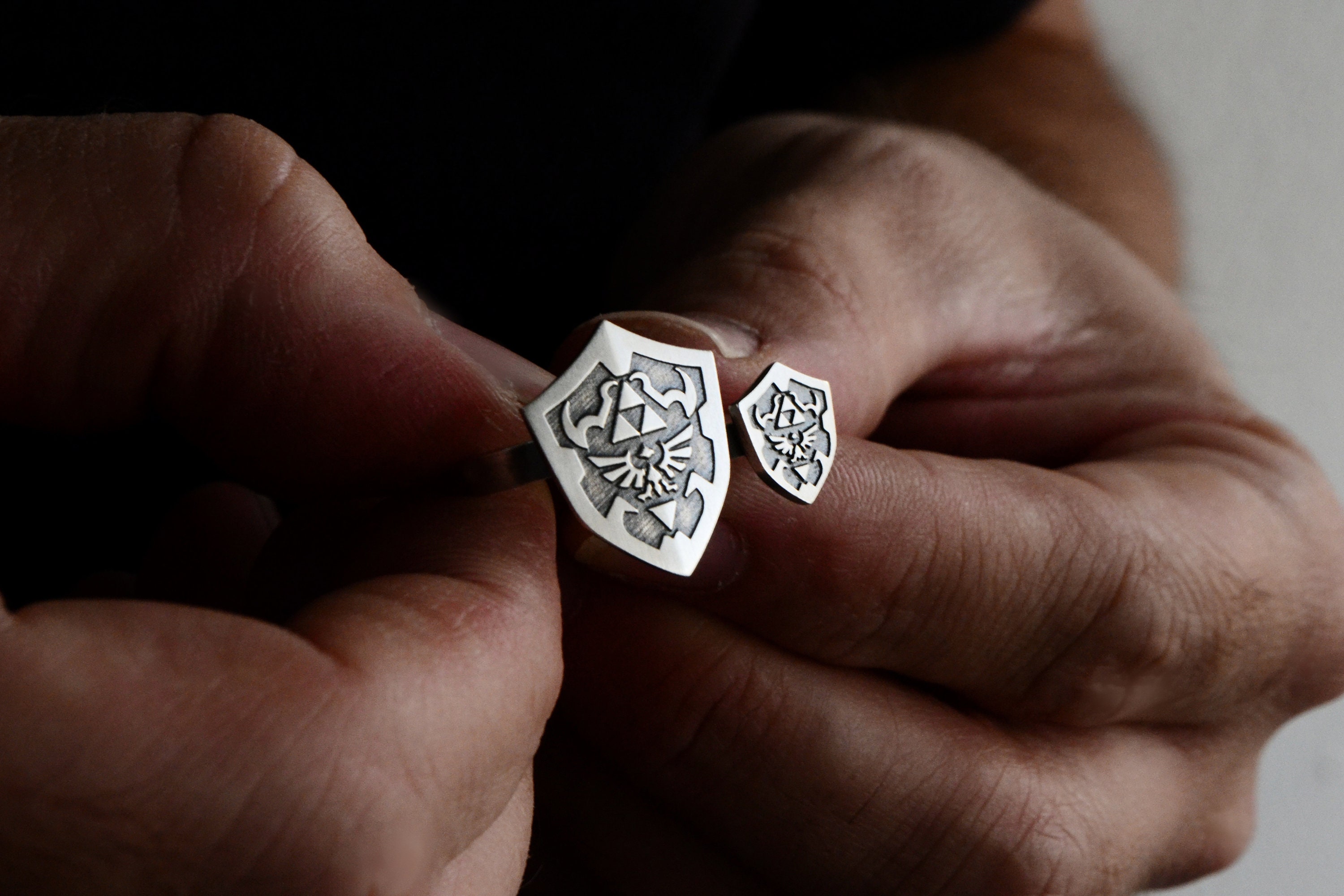 Static Shield Rings Zelda Hylian Shield Ring Set: 925 Sterling Silver Gamer Anniversary ...