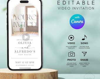 Puede incluir: Plantilla de invitación de vídeo editable con un botón de reproducción, una nota musical, un icono de cámara y un icono de avión de papel. El texto de la plantilla dice "¡Estás invitado!" y "Únete a nosotros para una fiesta en Olivia y Alfredo's New House". El texto también dice "12 de mayo a las 5 pm" y "123 Anywhere St., Any City".