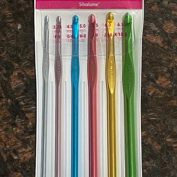 Susan Bates Crochet Hooks Silvalume 3.75 USF- 6.5mm USK~ (1)Hook Set