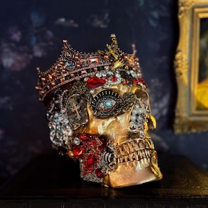 Bejeweled Gothic Skull Reliquary – Handcrafted Macabre Art Inspired by Catacomb Saints – Religious Relic & Oddities Decor