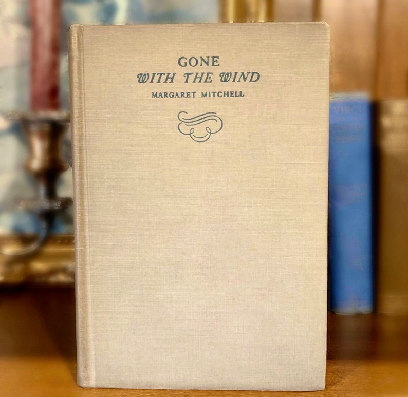 First Edition Gone With The Wind by Margaret Mitchell 1936 Classic Literature Bestseller and Iconic Historical Romance Novel 画像 2