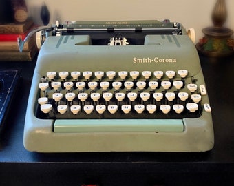 Vintage 1955 Smith Corona Typewriter - Seafoam Green Silent Super Model
