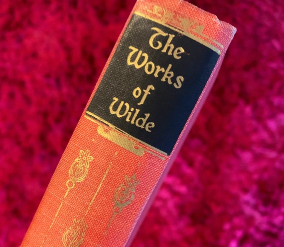 The Works of Oscar Wilde (1927) – Vintage Red Cloth