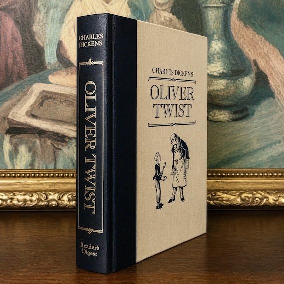 Oliver Twist by Charles Dickens - Illustrated Vintage Cloth and