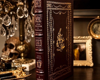 Alice in Wonderland Book – Lewis Carroll – Easton Press (1977) Leather Bound Illustrated Classic