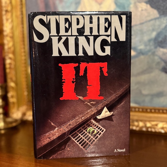 洋書 IT by Stephen King First Edition IT by Stephen King (1986) – First Edition BCE - Etsy