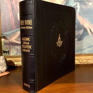 1942年製ヴィンテージフリーメーソン聖書：KJV赤字版、黒革装丁 - Etsy