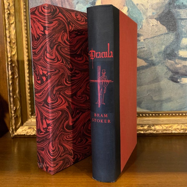 Vintage Bram Stoker’s Dracula - (1965) Beautifully Illustrated Book with Slipcase