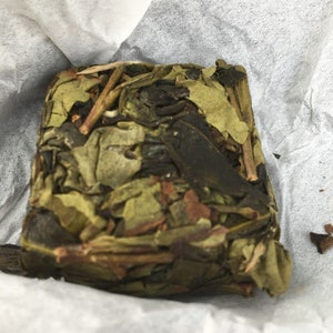 Traditional handmade High quality Zhangping shuixian Oolong tea mini tea cake