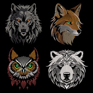 以下が含まれることがあります： 4 つの動物の頭部を描いたデジタルイラスト。狼はグレーでオレンジ色の目、狐は茶色で緑色の目、フクロウは茶色で緑色の目と赤い嘴、熊は白で黒い目。動物たちはすべて正面を向いており、スタイリッシュでピクセル化された外観をしています。