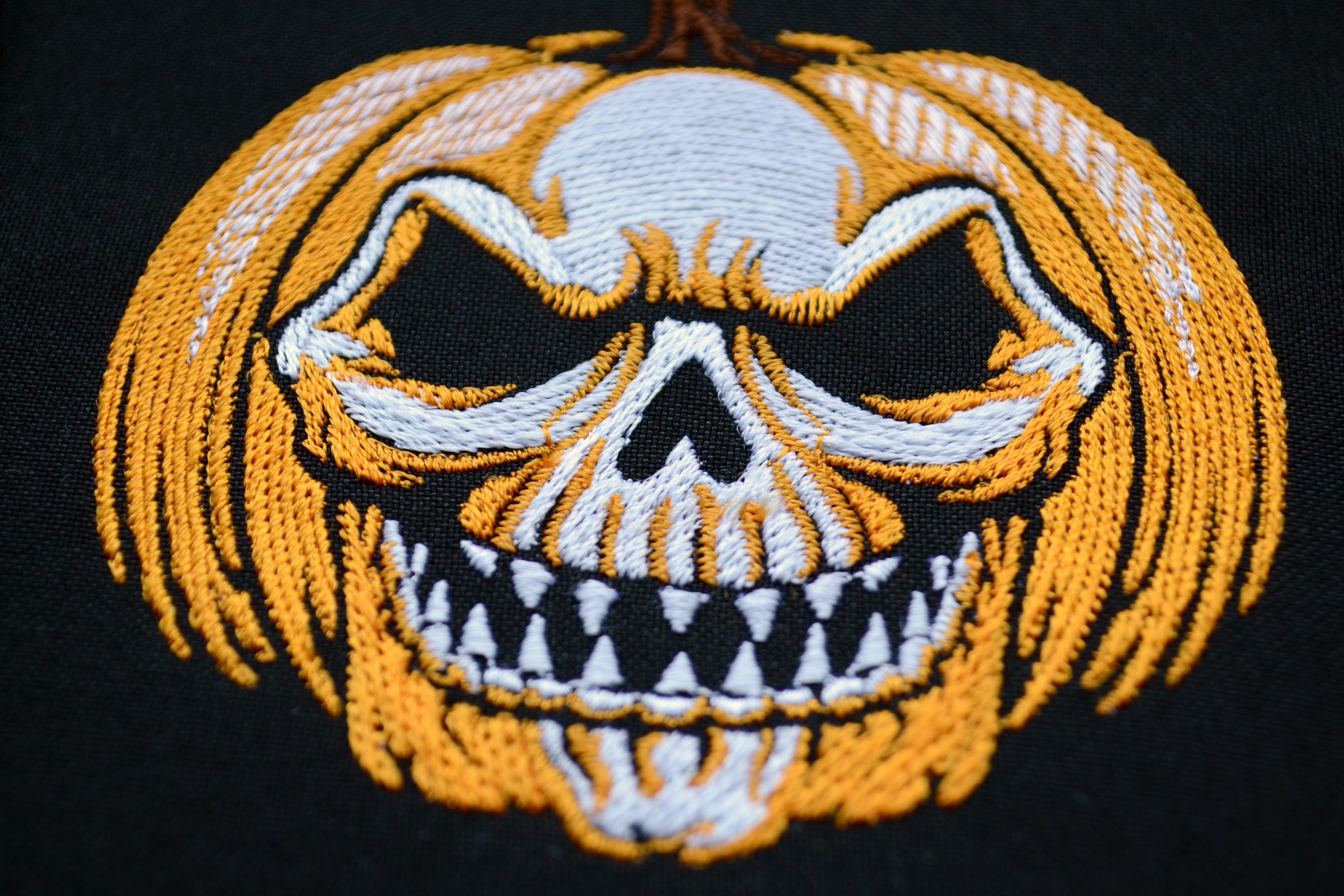 ハロウィンのかぼちゃの頭の刺繍デザインセット、怖いジャック・オー