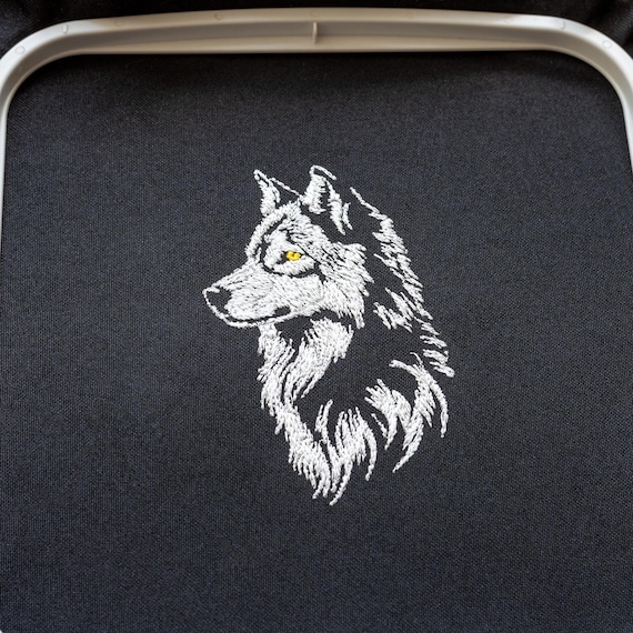 White Wolf Head Embroidery Design, Realistic Forest Animal Pattern