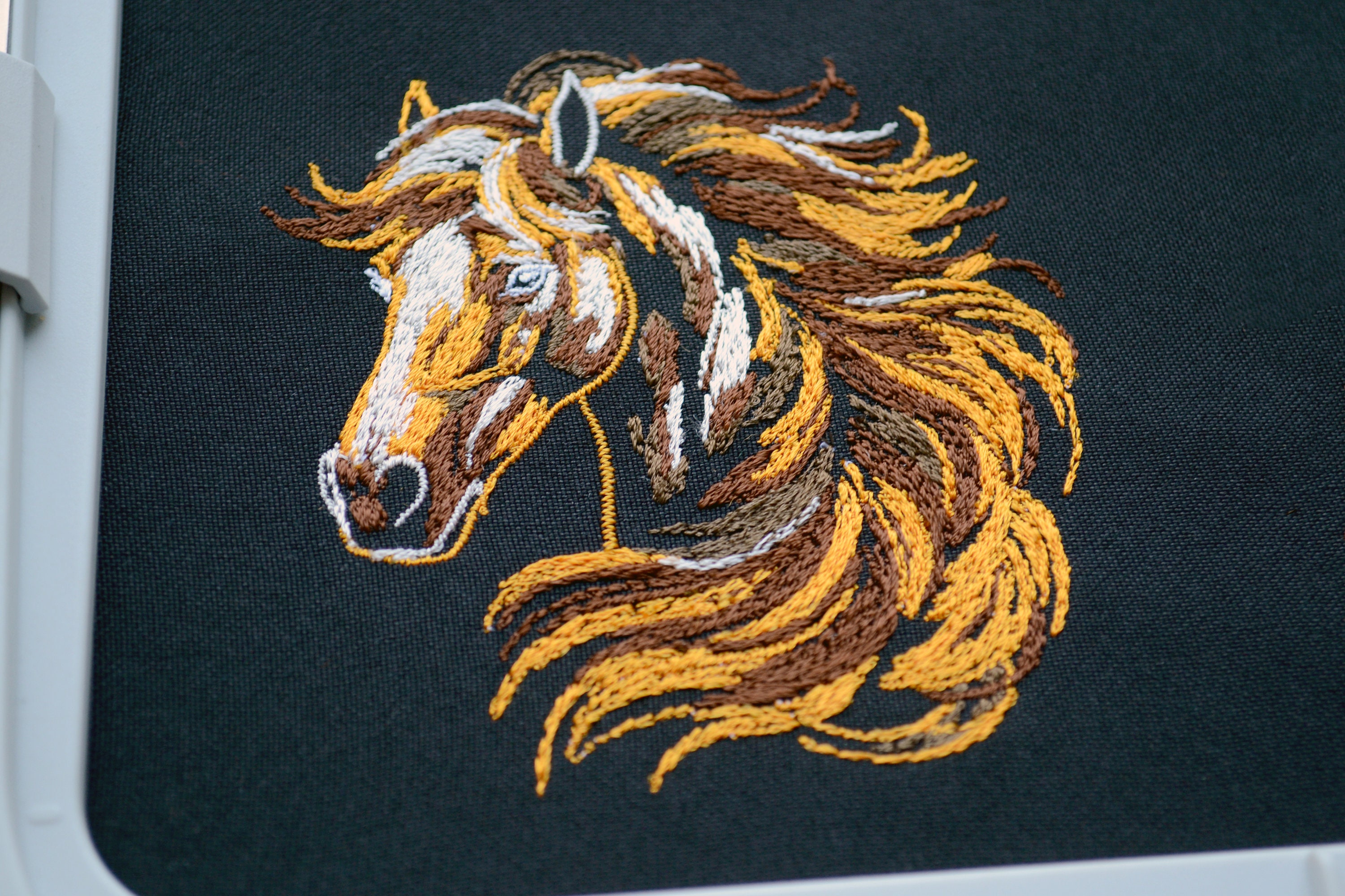 Elegant Horse Head Embroidery Design - Realistic Noble Animal for Dark ...