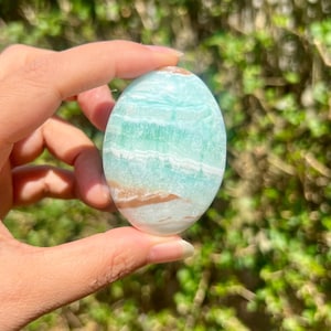 65mm Caribbean Calcite  Palm Stone, Crystal Palm Stone, Meditation, Polished Caribbean Calcite