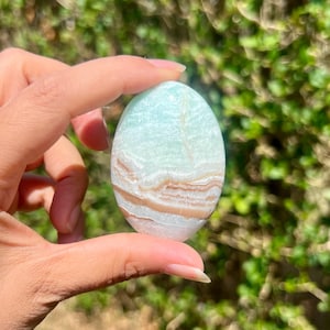 60mm Caribbean Calcite  Palm Stone, Crystal Palm Stone, Meditation, Polished Caribbean Calcite